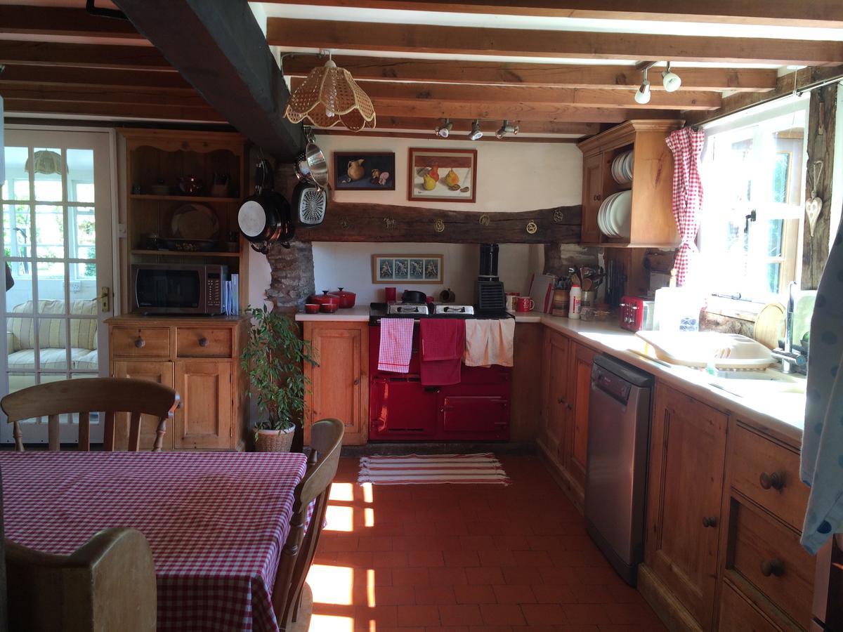 Yew Tree Cottage ลีโอมินสเตอร์ ภายนอก รูปภาพ