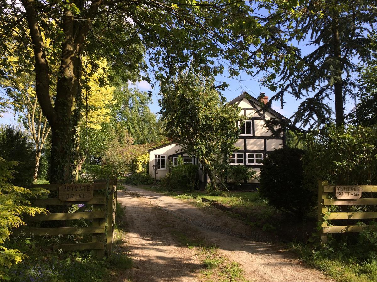Yew Tree Cottage ลีโอมินสเตอร์ ภายนอก รูปภาพ