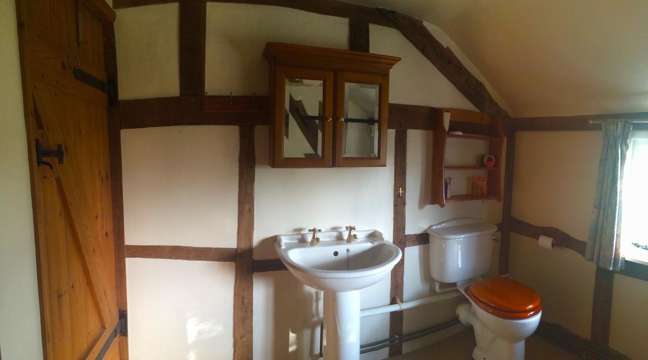 Yew Tree Cottage ลีโอมินสเตอร์ ภายนอก รูปภาพ