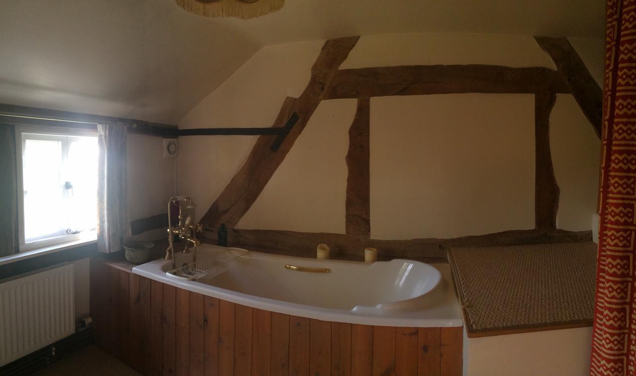 Yew Tree Cottage ลีโอมินสเตอร์ ภายนอก รูปภาพ